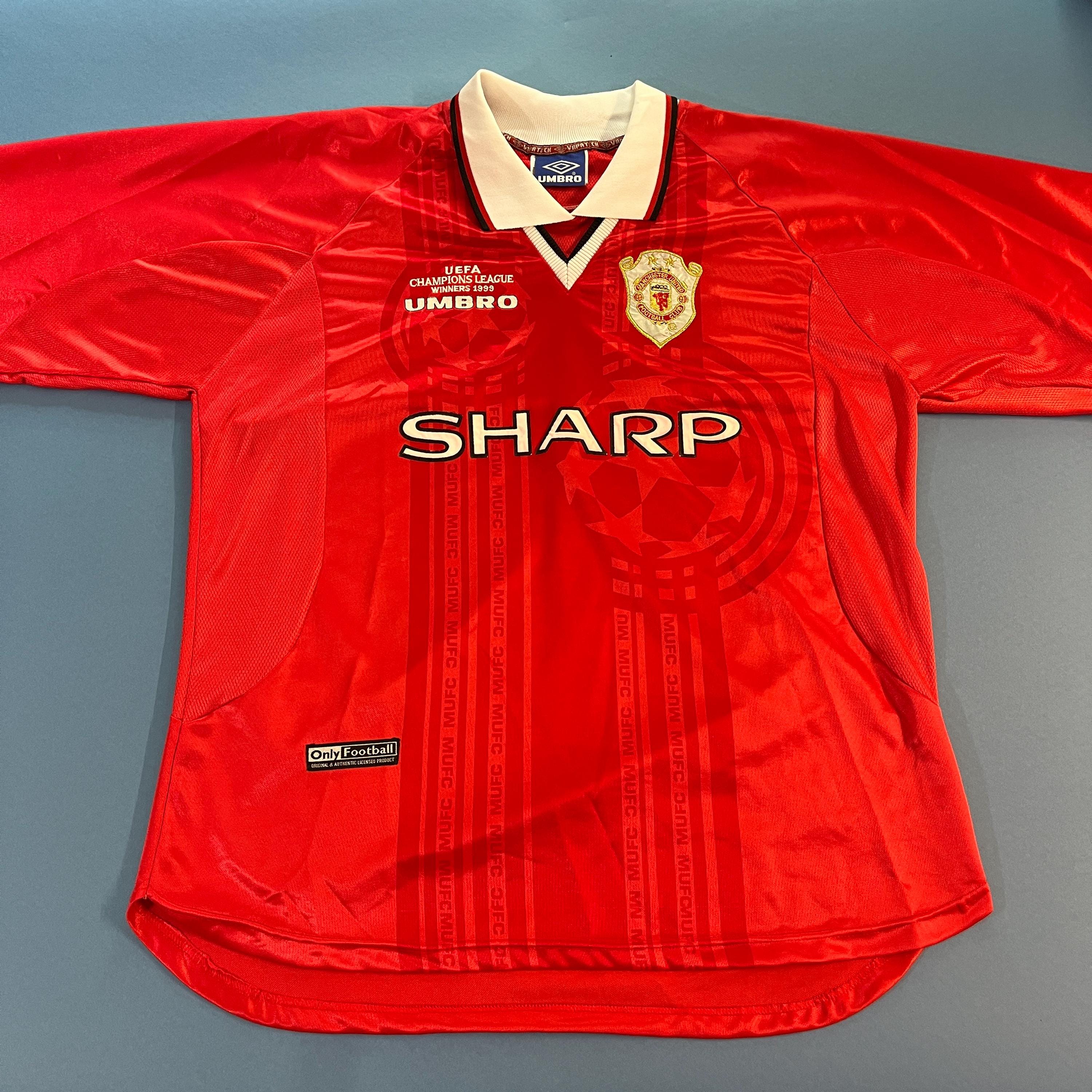 Vintage 1999 Official Manchester United Football Club Champions