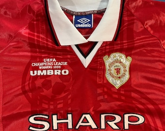 Vintage 1999 Official Manchester United Football Club Champions