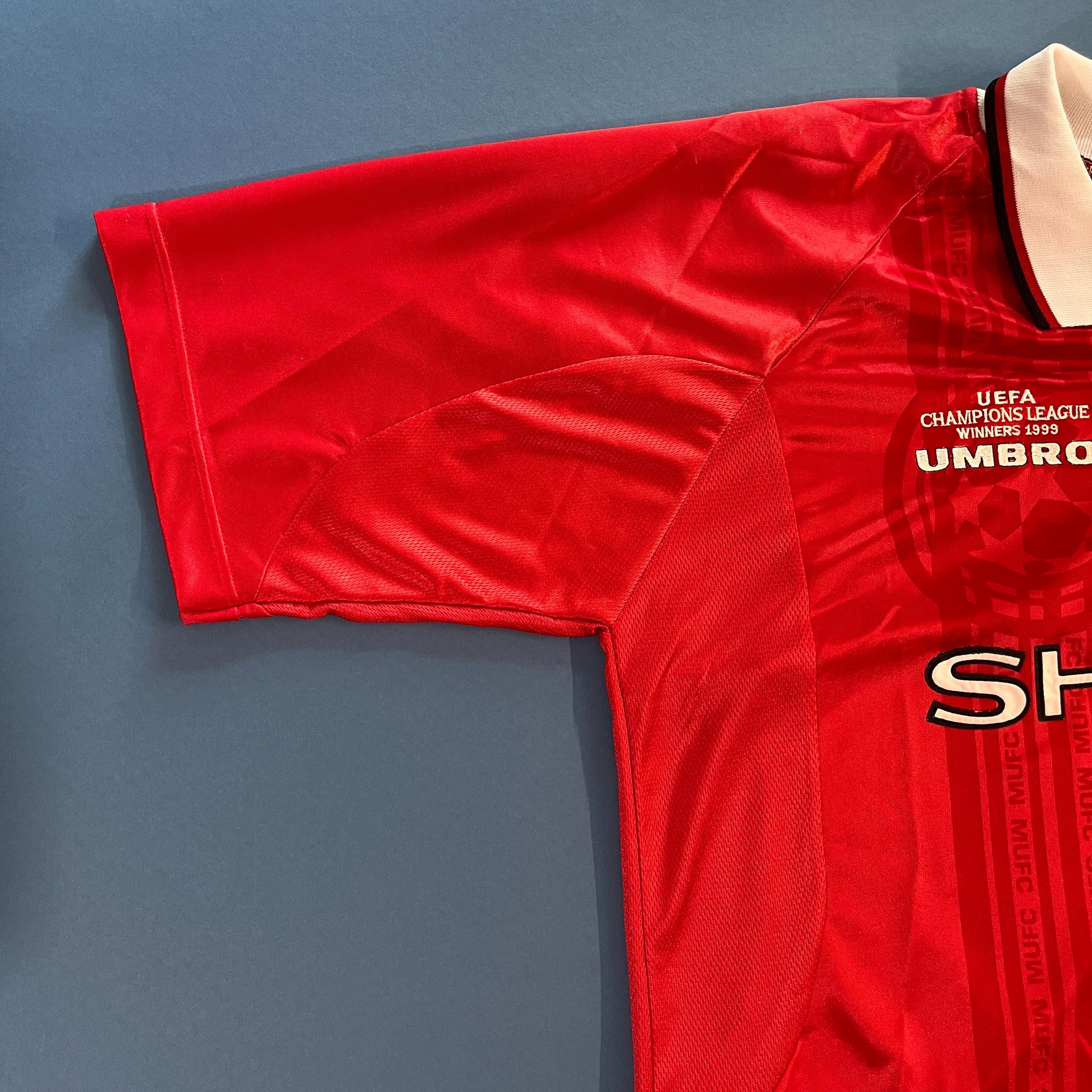 Vintage 1999 Official Manchester United Football Club Champions