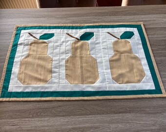 Quilt table runner, Patchwork decor, Table decoration, Quilt gift, Quilt rug