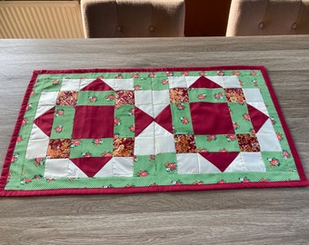 Quilt table runner, Patchwork decor, Table decoration, Quilt gift, Quilt rug