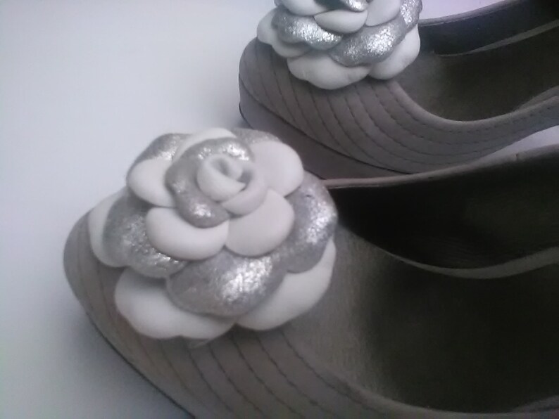 White silver rose clips Wedding shoe clips Daily shoe clips -Handmade Leather Shoe Clip Rose shoe clip Set of 2 Flower shoe clip