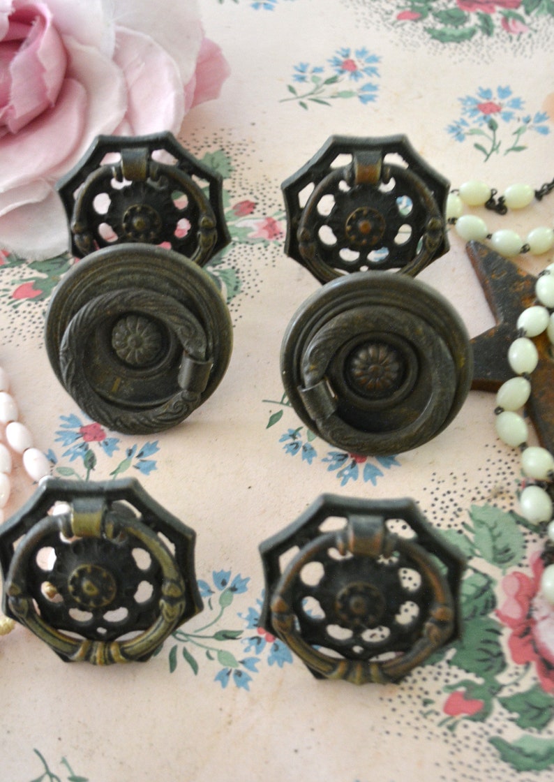Painted Cottage Prairie Chic Vintage French Provincial Drawer Pulls P132