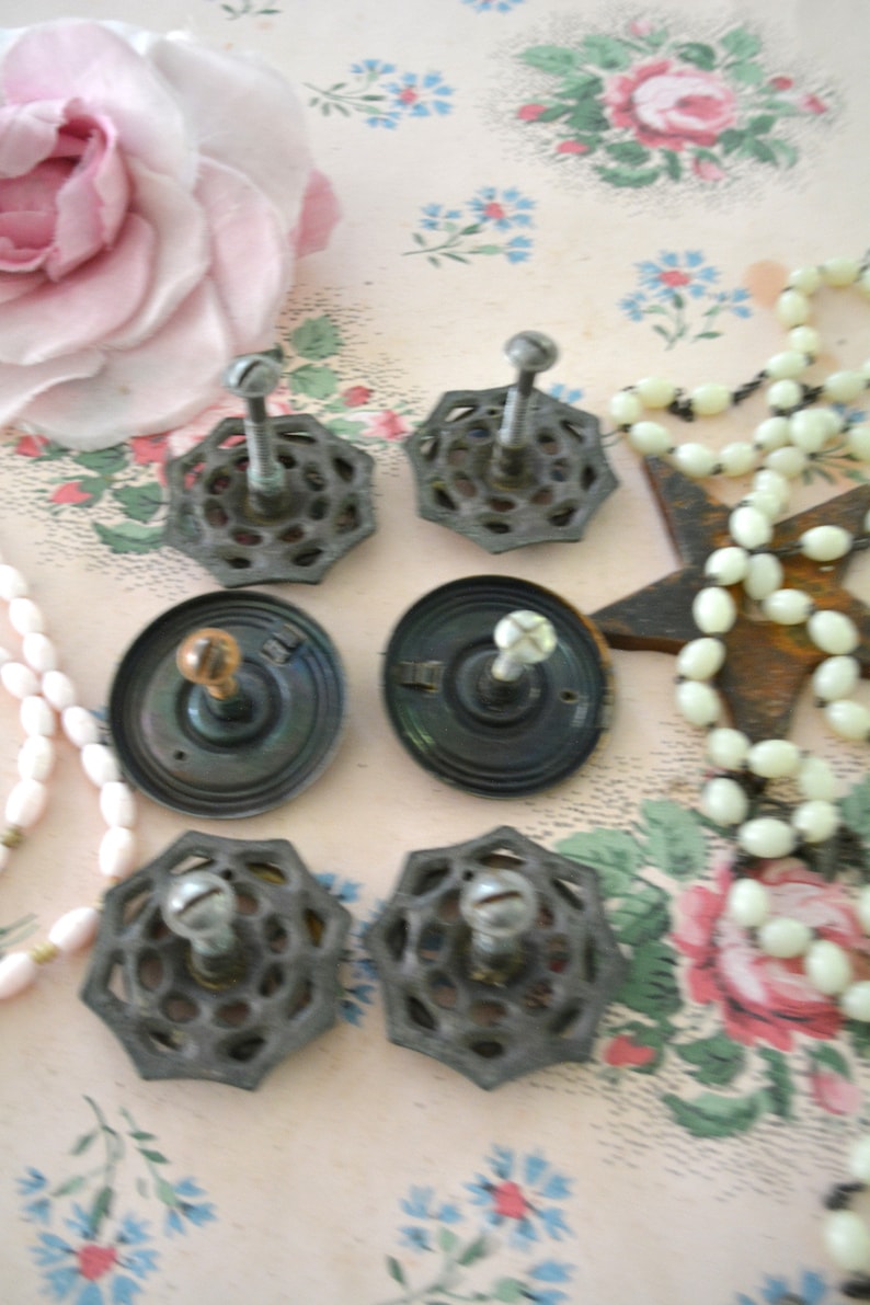 Painted Cottage Prairie Chic Vintage French Provincial Drawer Pulls P132