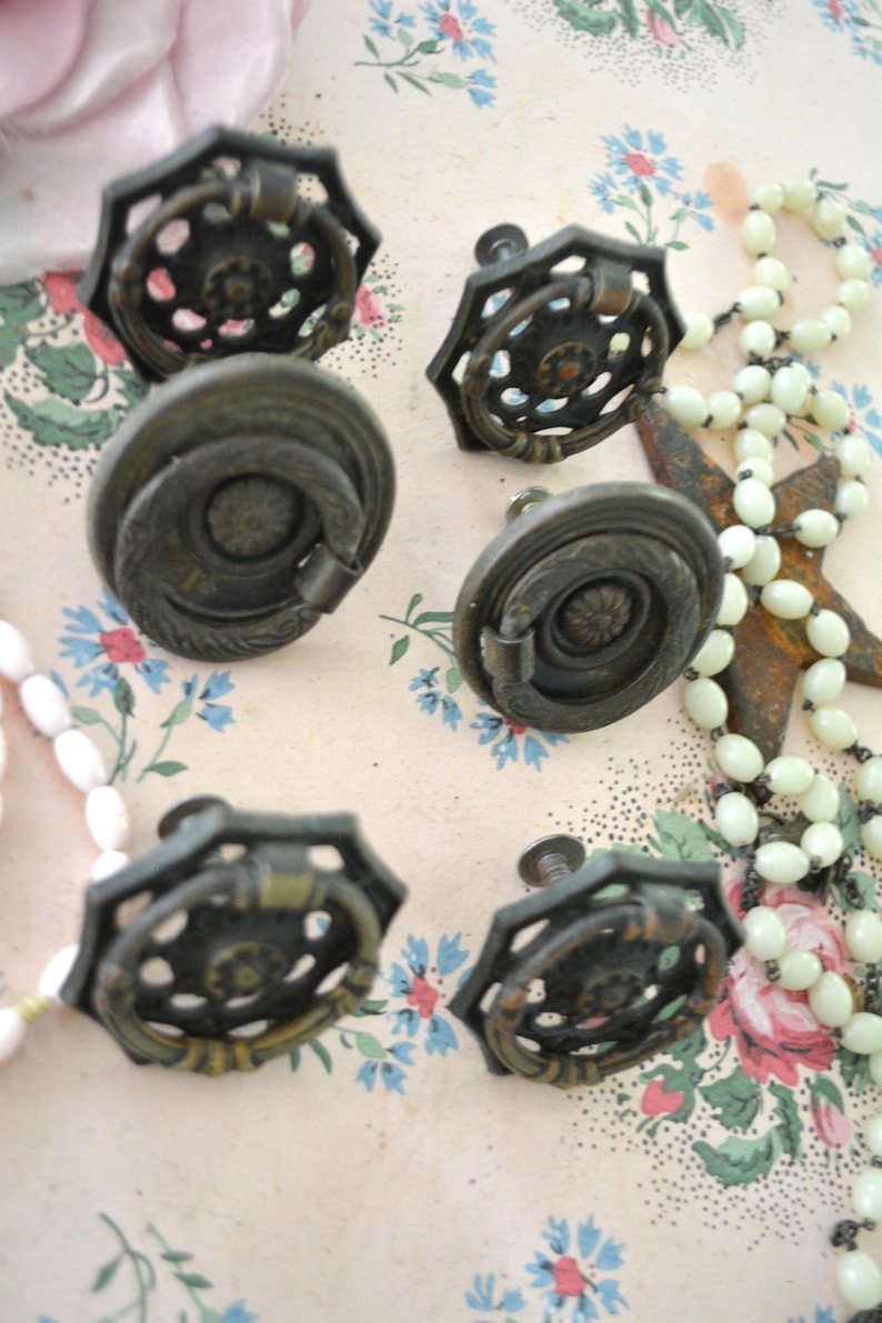 Painted Cottage Prairie Chic Vintage French Provincial Drawer Pulls P132