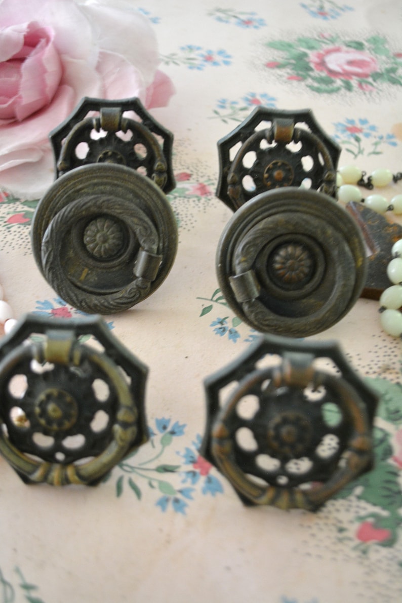 Painted Cottage Prairie Chic Vintage French Provincial Drawer Pulls P132