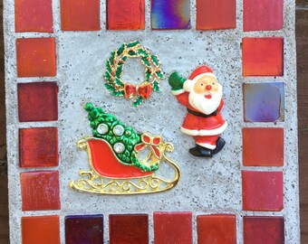 Mosaic Mixed Media "Santa's Sleigh" Christmas Treasure Stone