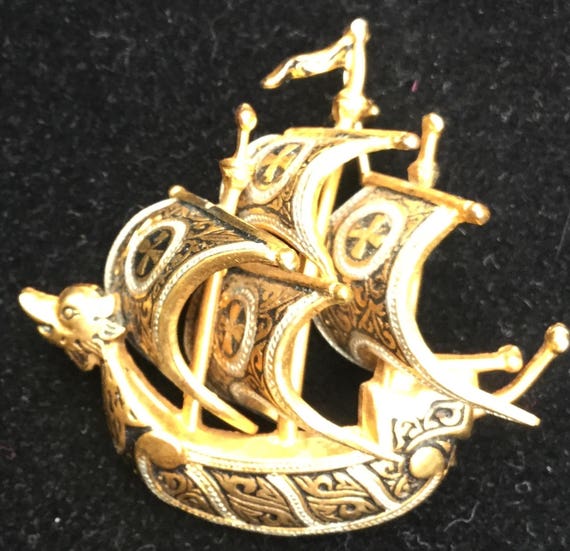 Damascene ship brooch, Spain, c clasp, Victorian