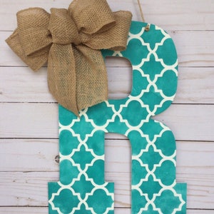 Spring Door Hanger - Monogrammed Door Decor - Door Decoration  - Spring Door Decor - Room Decor - Initial Wall Decoration -Personalized Gift