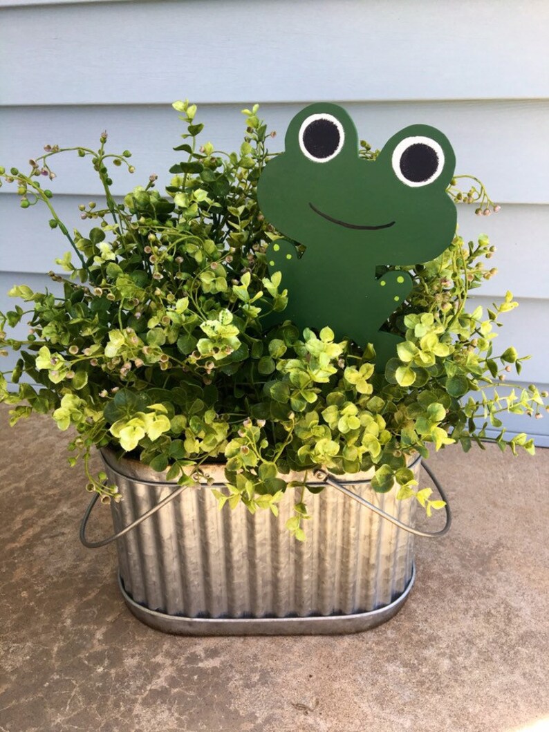 Wood Garden Stake Frog Flower Pot Decoration Porch Etsy