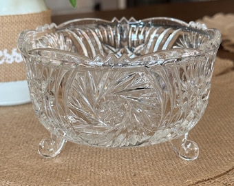 Amerikanische Brilliant Cut Crystal Footed Bowl