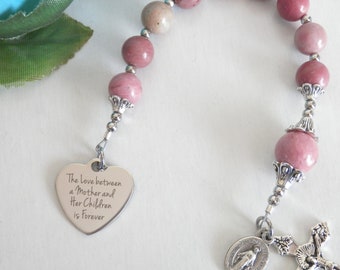 Catholic pocket rosary for mother with Miraculous Medal in Rose pink Rhodonite stones. Catholic gift for mothers.