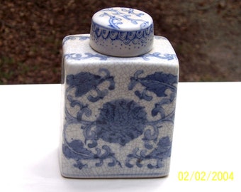Vintage Blue & White  Crackle  Glaze Chinese Tea Caddy
