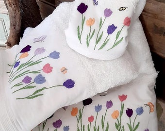 Towel set, hand embroidery, hand made, tulip, nursery gift, bath towel, face towel, hand towel, bathroom décor, babyshower gift, new baby