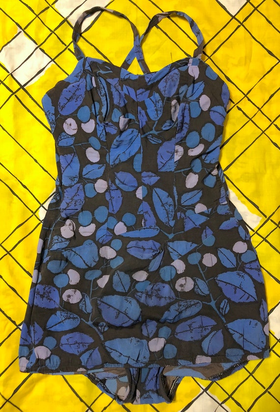 Vintage 1950s Hourglass Swimsuit Rose Marie Reid P