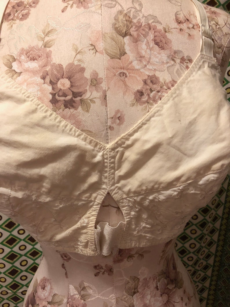 Vintage 1950s 1960s Soft Cup Bra White Embroidered Floral Bra | Etsy