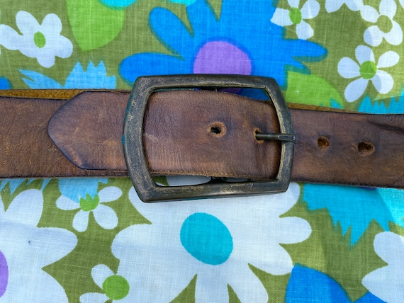 Vintage 1970s COORS Tooled Leather Belt Hand Pain… - image 10
