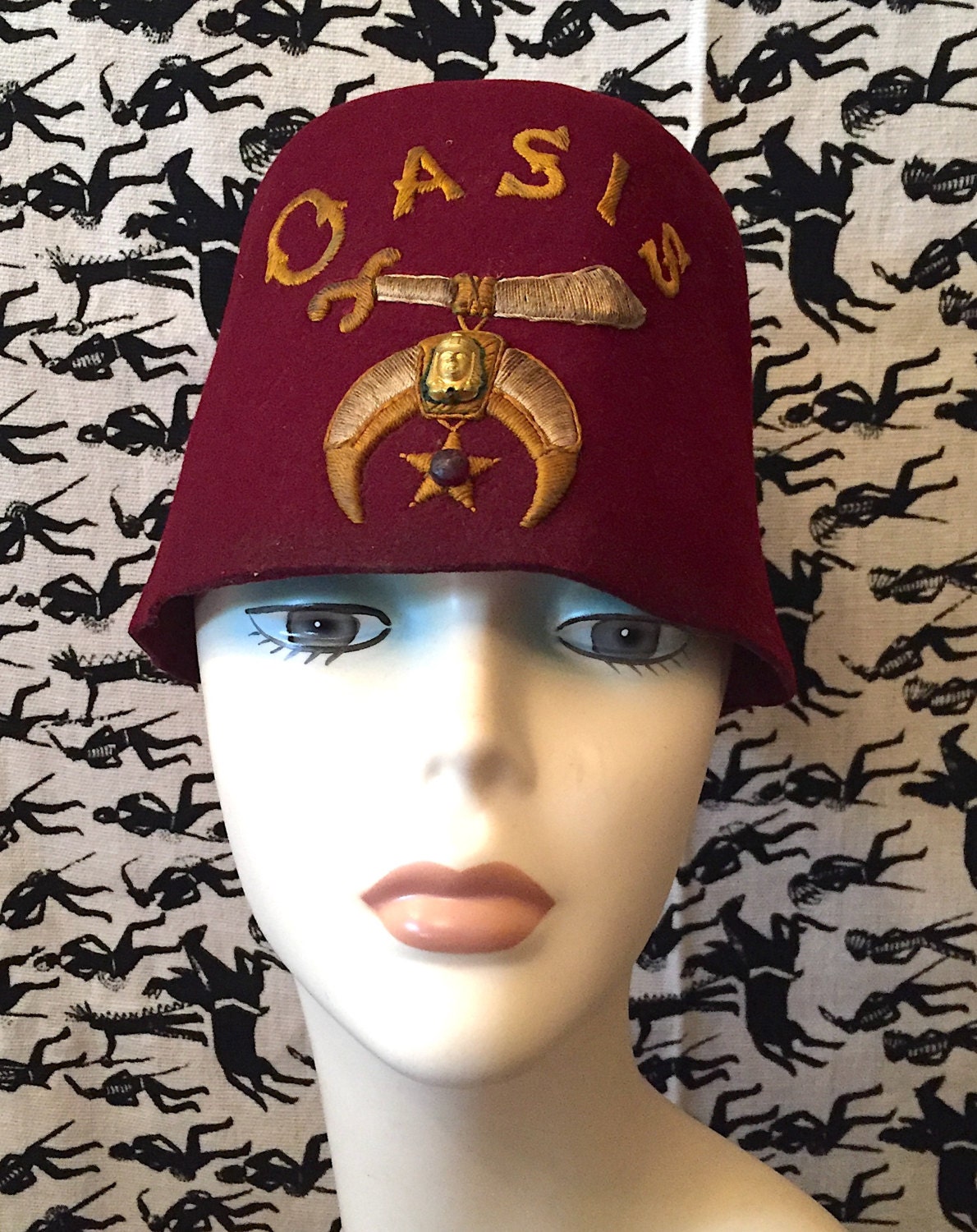 Vintage 1950s Jeweled Masonic Oasis 