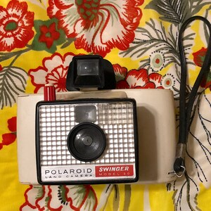 ANCIEN POLAROID SWINGER MODELE 20 BLANC RARE