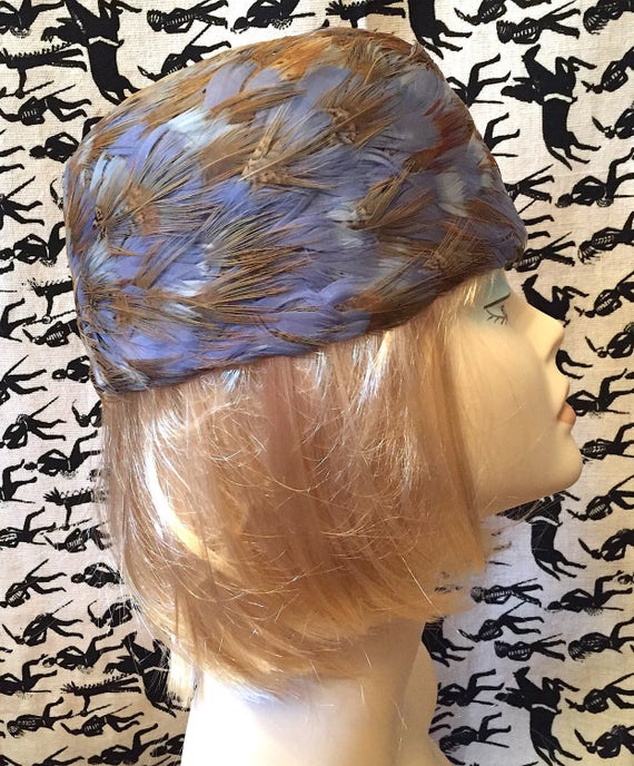 Vintage 1940s Feather Hat Feather Cloche Retro Ha… - image 3