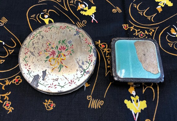 Vintage 1950s 1960s Lot of Two Mirror Powder Compa