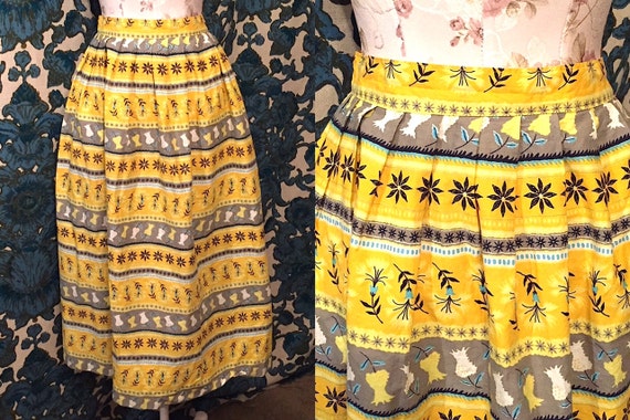 Vintage 1950s 1960s Yellow Floral Novelty Print Co