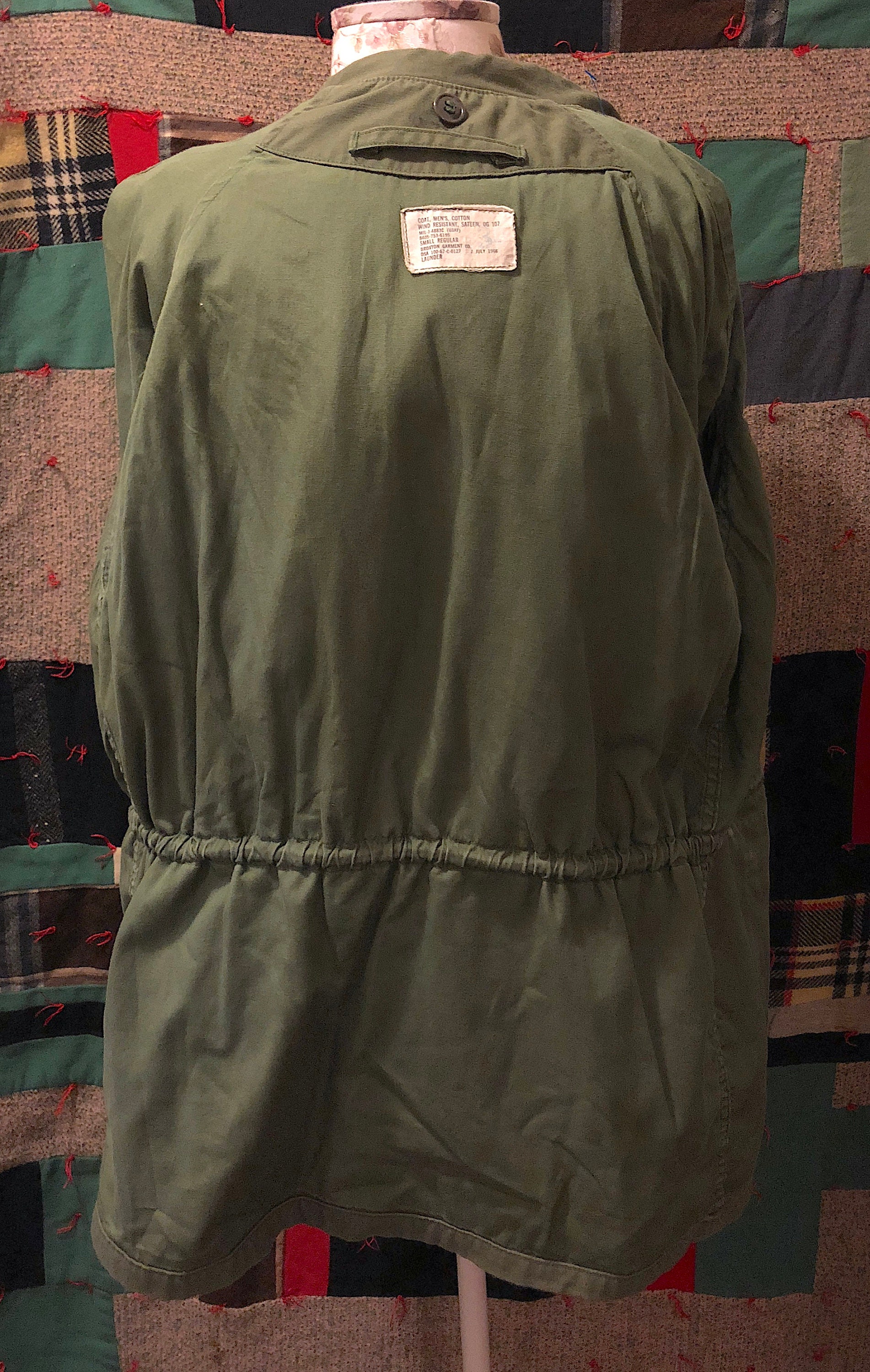 Vintage 1960s US Air Force Field Jacket With Hood MIL-J Vintage 1960s US Air Force Field Jacket With Hood MIL-J
