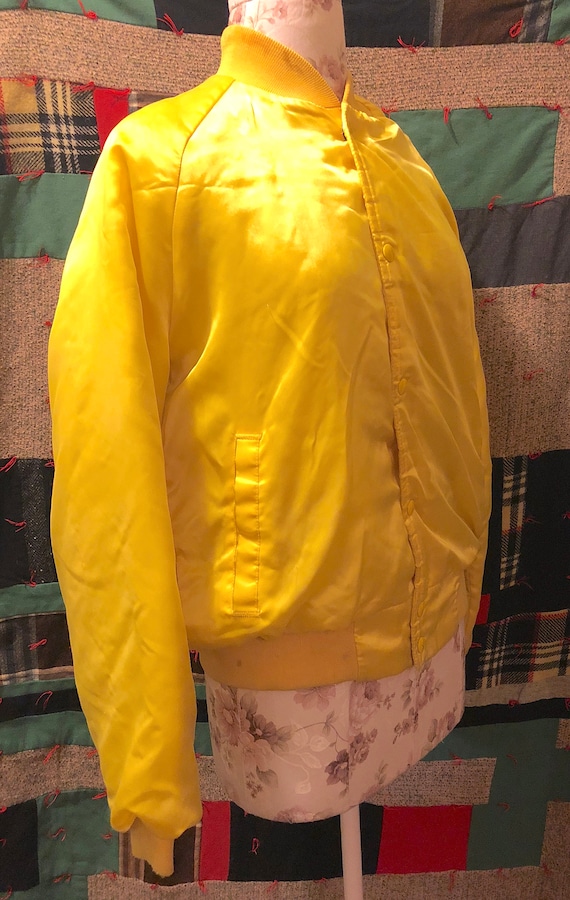 Vintage 1970s 1980s Yellow Satin Quilted BomberJa… - image 4
