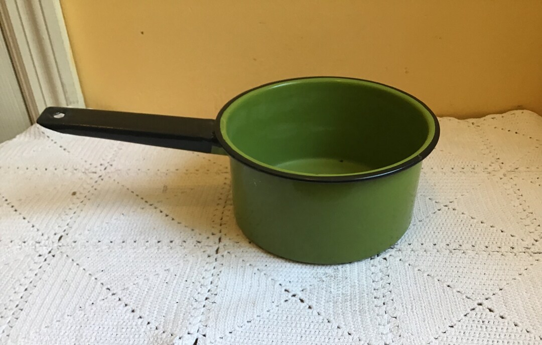 Vintage Farmhouse Avocado Green Enamel Saucepan Camping Etsy