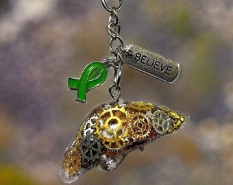 Llavero con forma de hígado adornado con engranajes Steampunk de resina, regalo para supervivientes de trasplantes