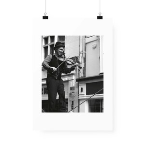 Black and white street photography print, England street wall art photo, bycicle Londond B/W