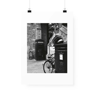 Black and white street photography print, England street wall art photo, bycicle Londond B/W