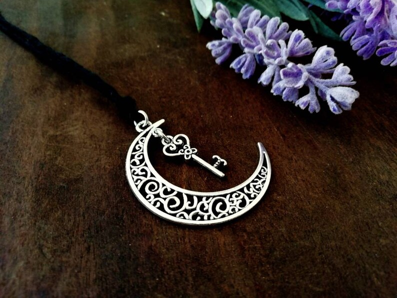 Nu goth moon necklace steampunk moon adjustable lenght necklace
