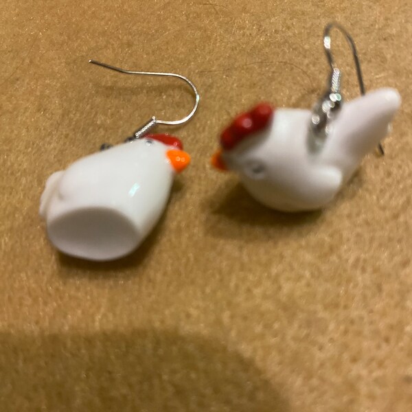 Dimensional chicken earrings, white chicken earr, gardening earrings, chicken collectable, hen earrings