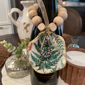 Oyster shell wine bottle jewelry, natural beach shell, boho beach decor, decoupage oyster shells
