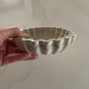 Bowl concrete, scalloped Bowl, ruffle Bowl,  concrete Bowl, decorative Bowl, shelf decoration, entryway Bowl, catchall Bowl, trinket Bowl