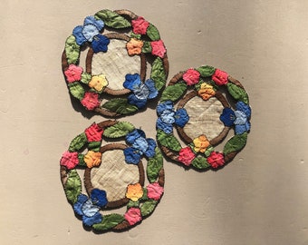 Trío de Doilies bordados hechos a mano