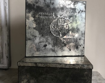 Delacre Medium Biscuit Tin 1950's French