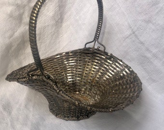 Cesta tejida para frutas/nueces bañada en plata