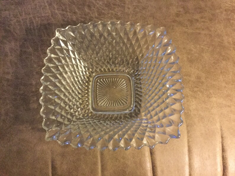 Vintage Indiana Clear Crystal Glass Square Bowl with Diamond Pattern 1940/'s