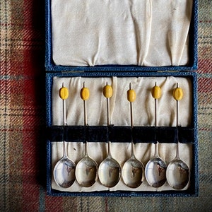 Set of 6 Vintage Silver Plated Coffee Bean Spoons in Original Box C.1930s