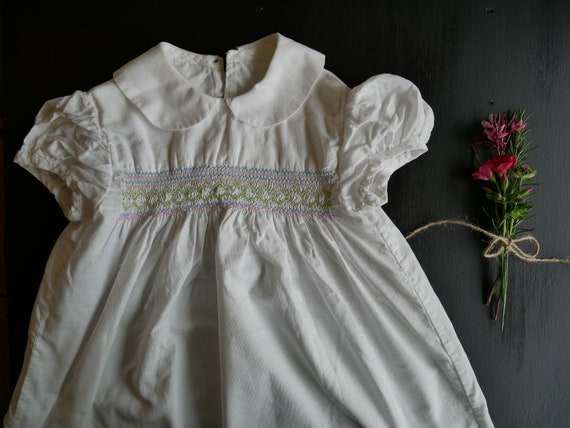 True Vintage Girl's Dress with Smocking - image 6