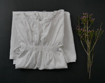 Beautiful Vintage Cotton Baby's Dress