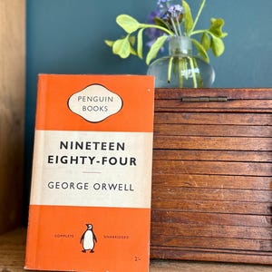 Nineteen Eight-Four door George Orwell - Penguin Books - eerste editie Penguin 1954