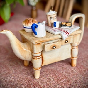 Novelty Tea Pot - Baking - Paul Cardew