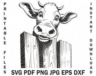 Può includere: Un disegno in bianco e nero di una testa di mucca che sporge da una recinzione di legno. La mucca sorride.