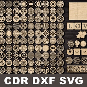 Puede incluir: Un conjunto de 70 diseños de madera cortados con láser, que incluyen patrones geométricos, animales y la palabra "LOVE". Los diseños son perfectos para proyectos de manualidades, como posavasos, adornos y arte de pared.