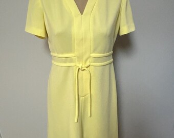 Leslie Fay Yellow Polyester House Dress.  Sz M/LG