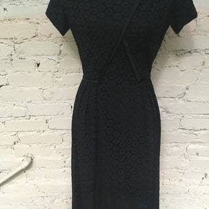 This is an "Leslie Fay Original" black eyelet cotton shift day dress ca 1960 Sz M In fantastic shape. image 8