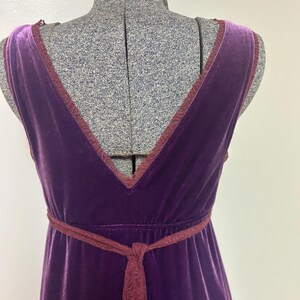 Vintage Free People Purple Velvet dress with Rhinestone/silver accent pin. afbeelding 5